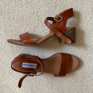 Steve Madden Sandals in Cognac Brown (EUC) - Size 7.5